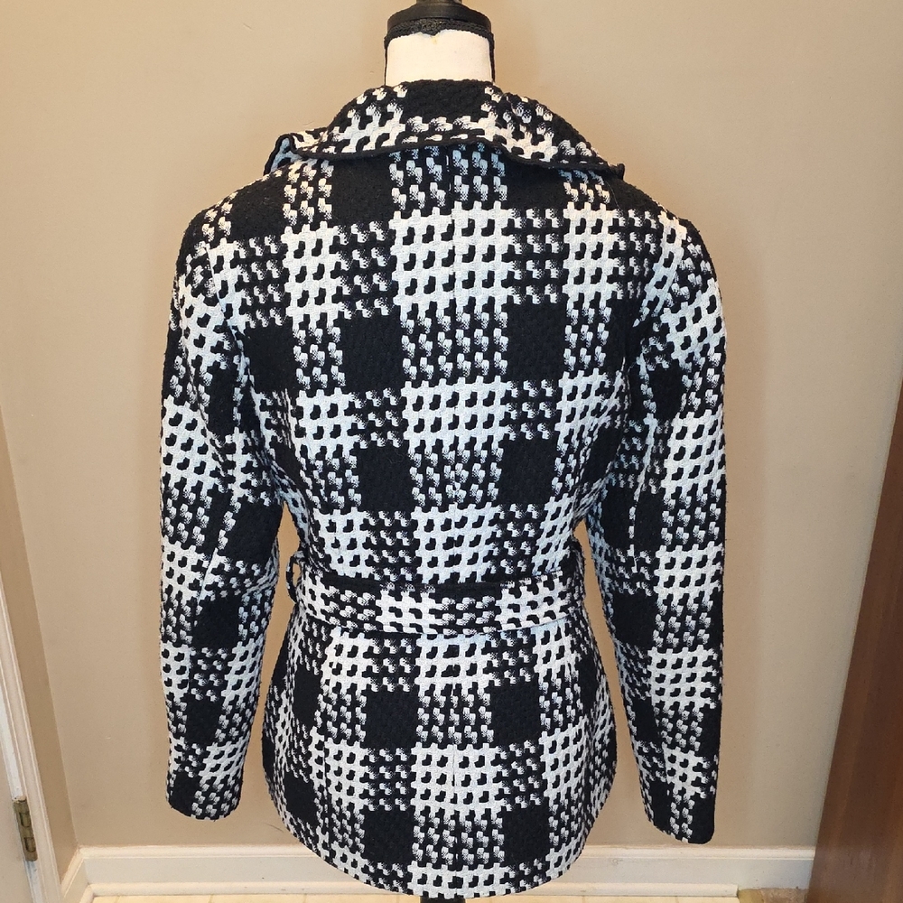 White House Black Market Houndstooth Blazer - Picture 3 of 6